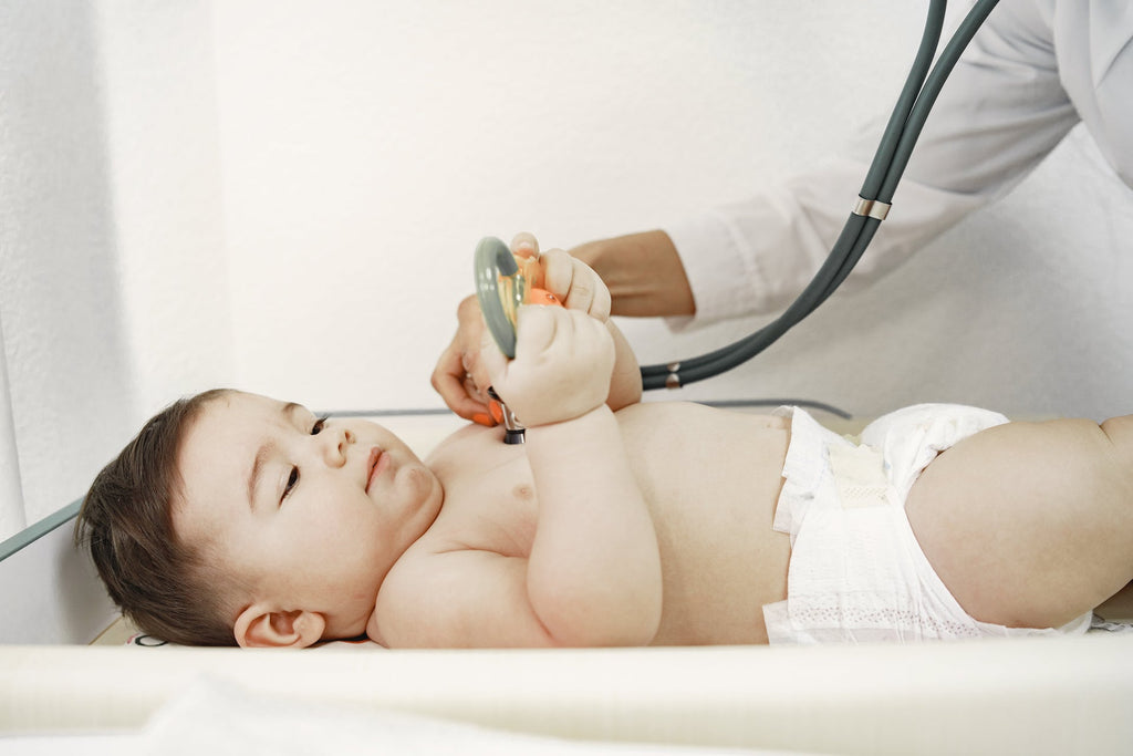 Food Poisoning in Babies: Treatment and Recovery Tips for Worried Parents